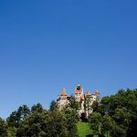 view-bran-castle-on-bright-sunny