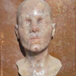 Insomnia, epoksi smola i metal, 40 x 30 x 20 cm, 2022 2