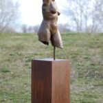 Ženski akt, 81 x 33 x 31 cm, bronza, 2019 a