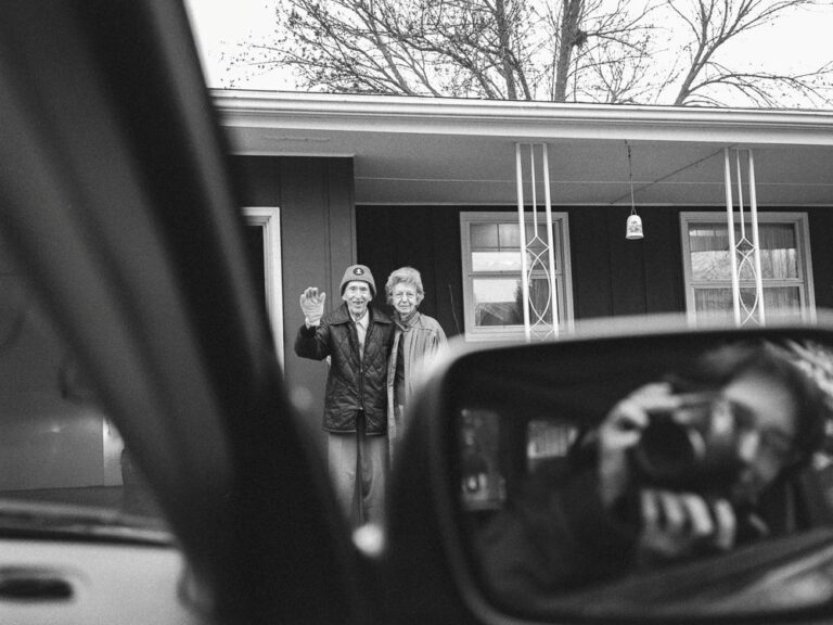 Leaving and Waving Foto: Deanna Dikeman