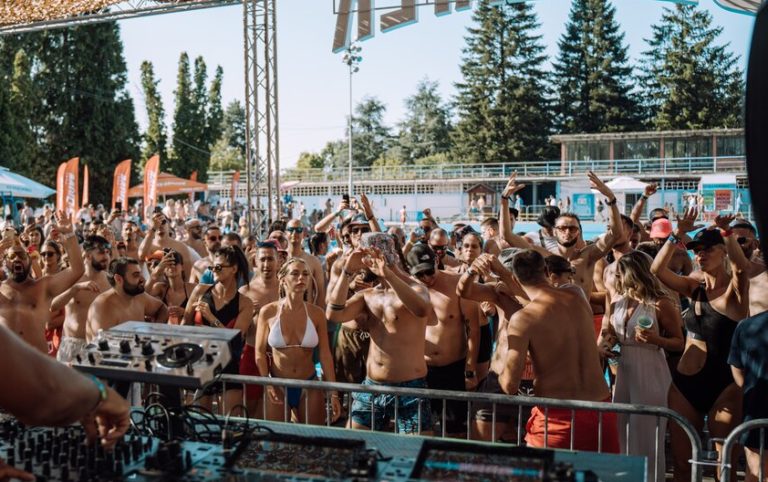 Beefeater H2O Stage