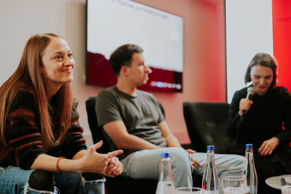 Ivana Mladenović na konferenciji za medije