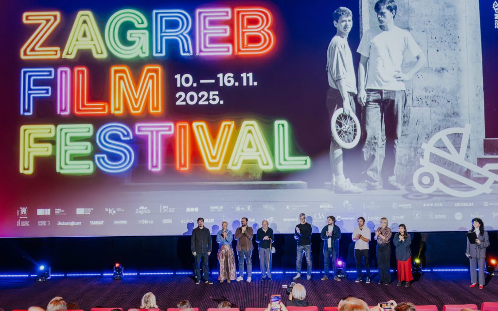 Ekipa filma Vetre, pričaj sa mnom