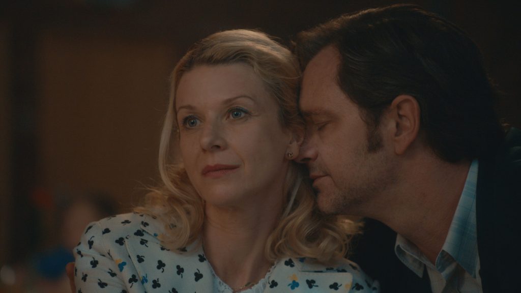 Kadar iz filma Belo se pere na devedeset