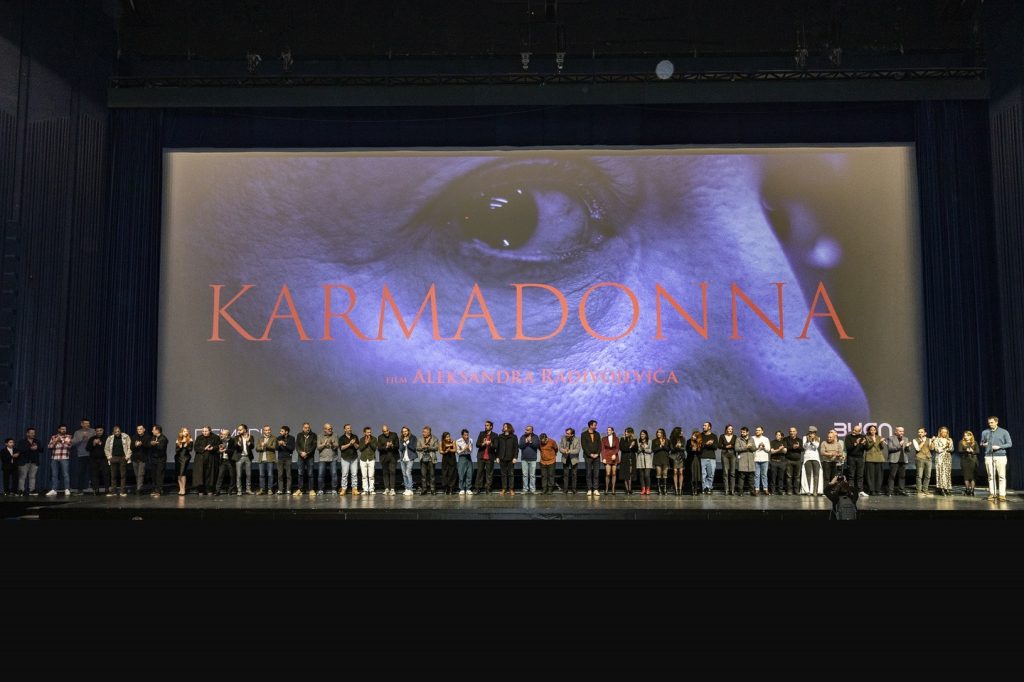 Karmadona - poklon filmske ekipe