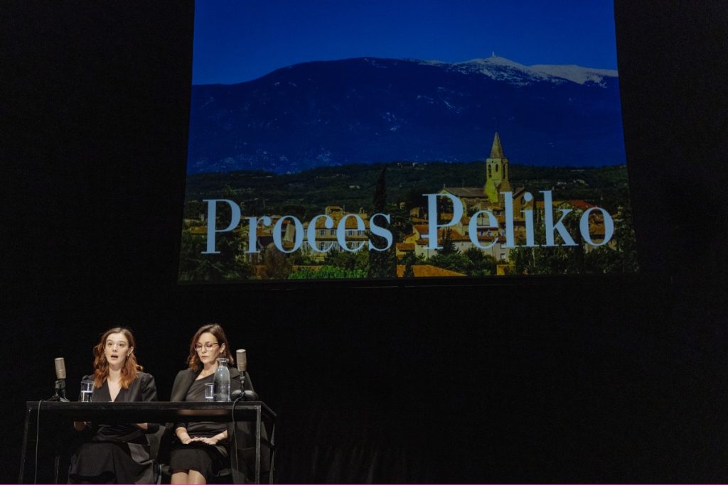 Milena Radulović i Nada Šargin u predstavi Proces Peliko