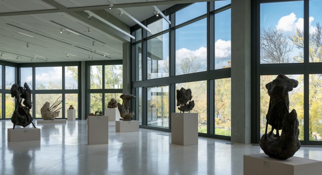 Muzikalnost i skulpturalnost - Olga Jevrić