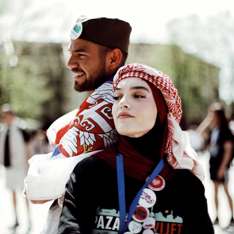 Kadar iz Novog Sada odneo glavnu nagradu: Ovo su najbolje medijske fotografije sa konkursa Press Photo Srbija 2025