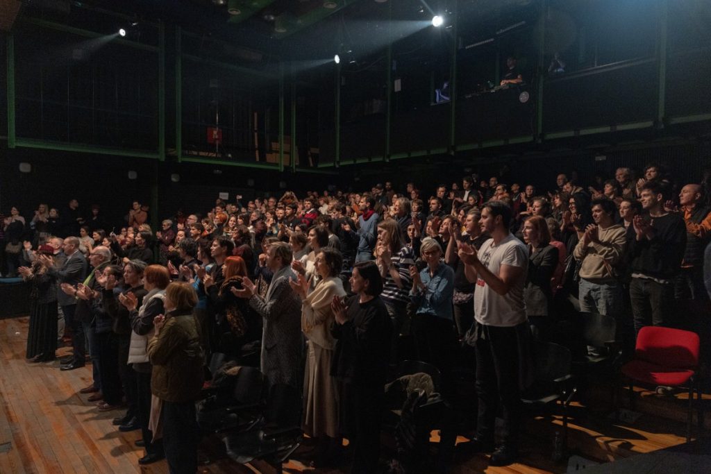 Poklon nakon predstave Proces Peliko