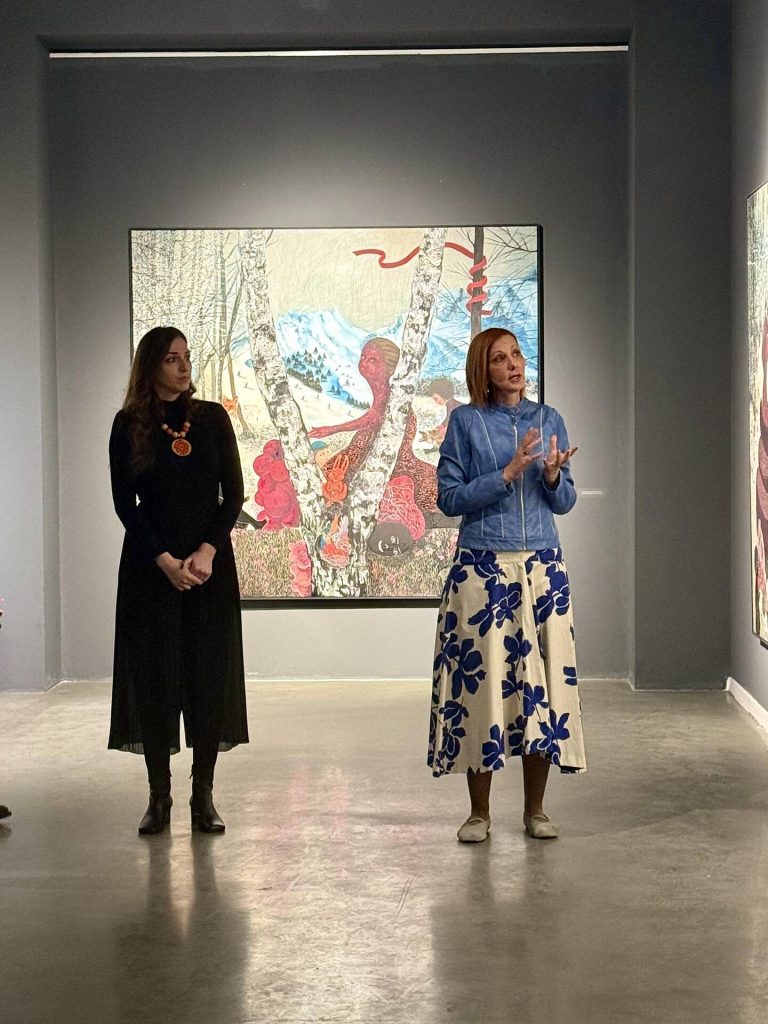 Kraj sveta i još jedan dan; Maja Živanovic i Kristina Pirkovic