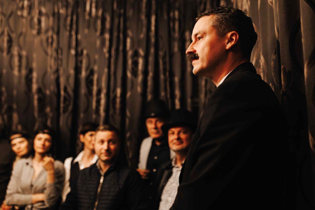 „Tesla: Svetlost senke“