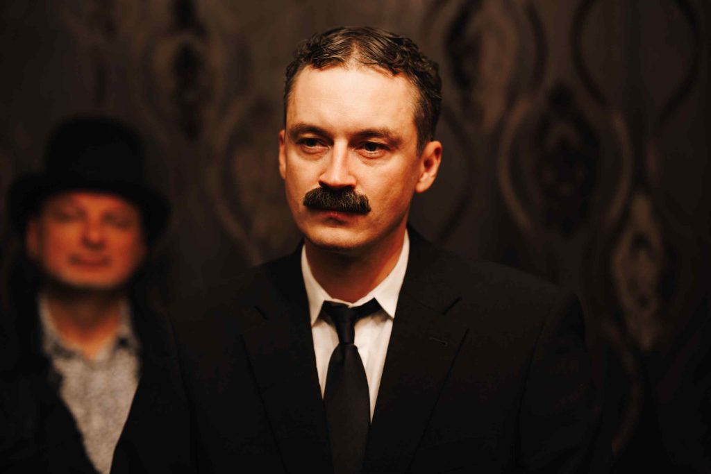 „Tesla: Svetlost senke“