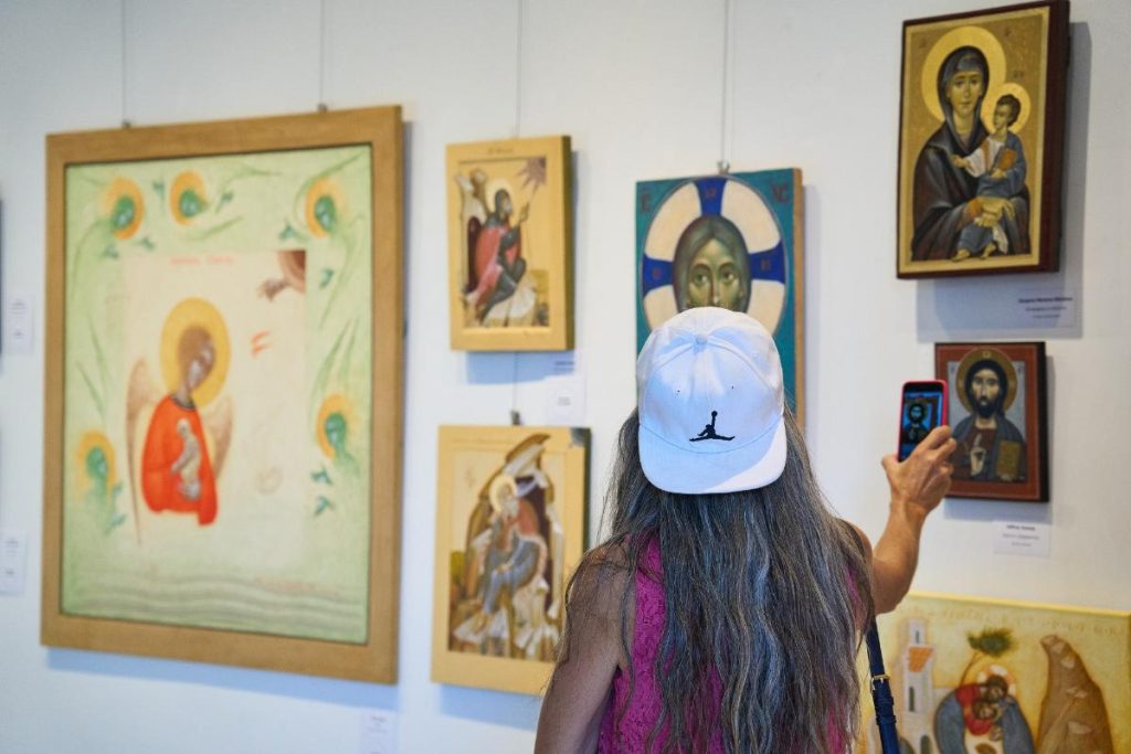 Izložba Svetlost Logosa