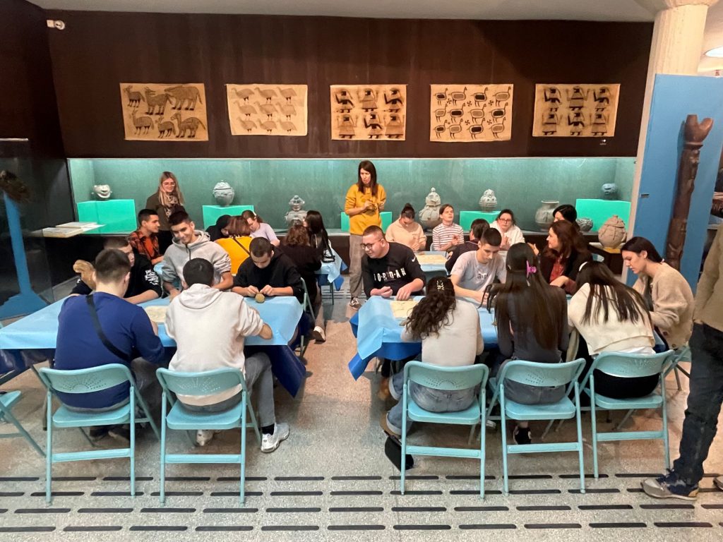 „Vidi, dodirni, oseti…“