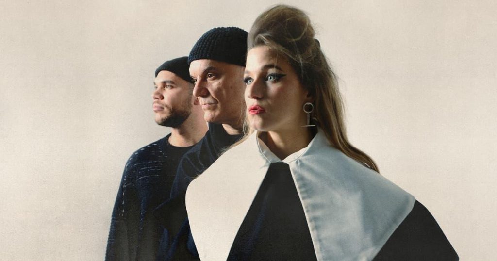 Saleh Sue and The Gallands