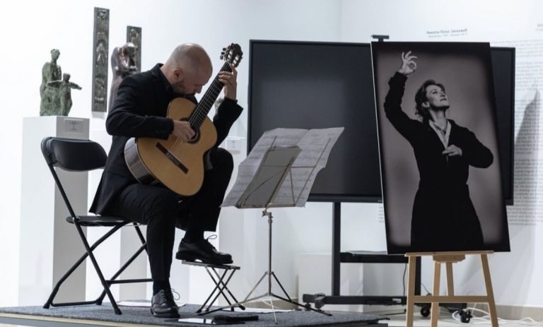Fotografija sa festivala „Isidora Žebeljan”