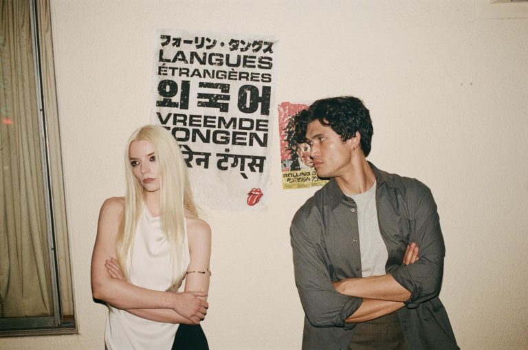 Anya Taylor-Joy i Charles Melton