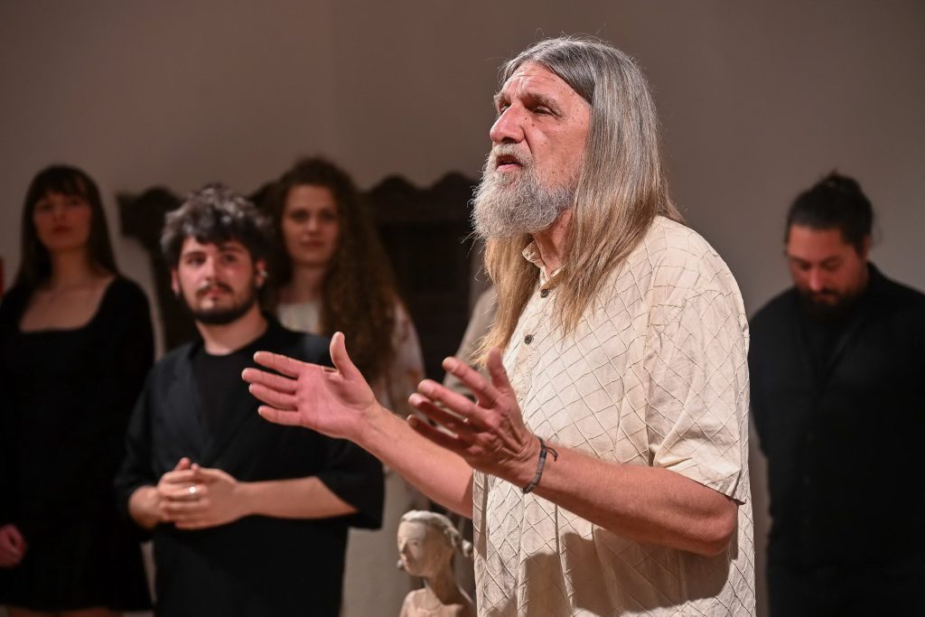 POVRATAK. UNUTARNJE HODOČAŠĆE Kustosko vođenje kroz izložbu