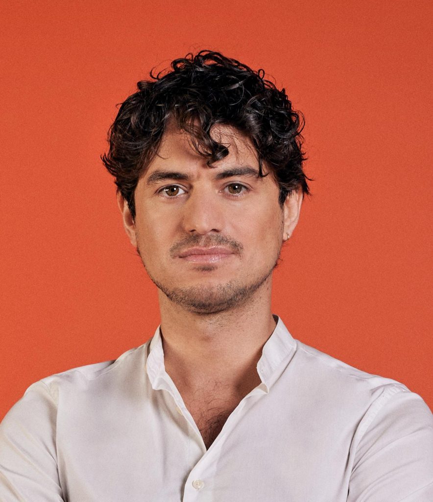 Reditelj Mehmet Akif Büyükatalau