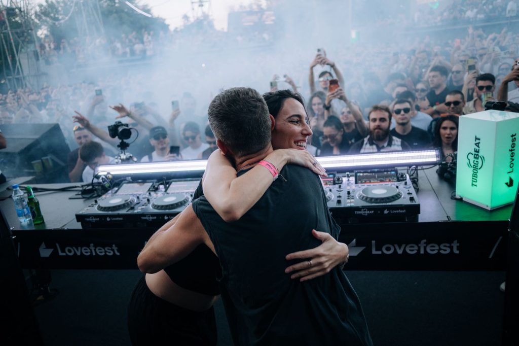Amelie Lens