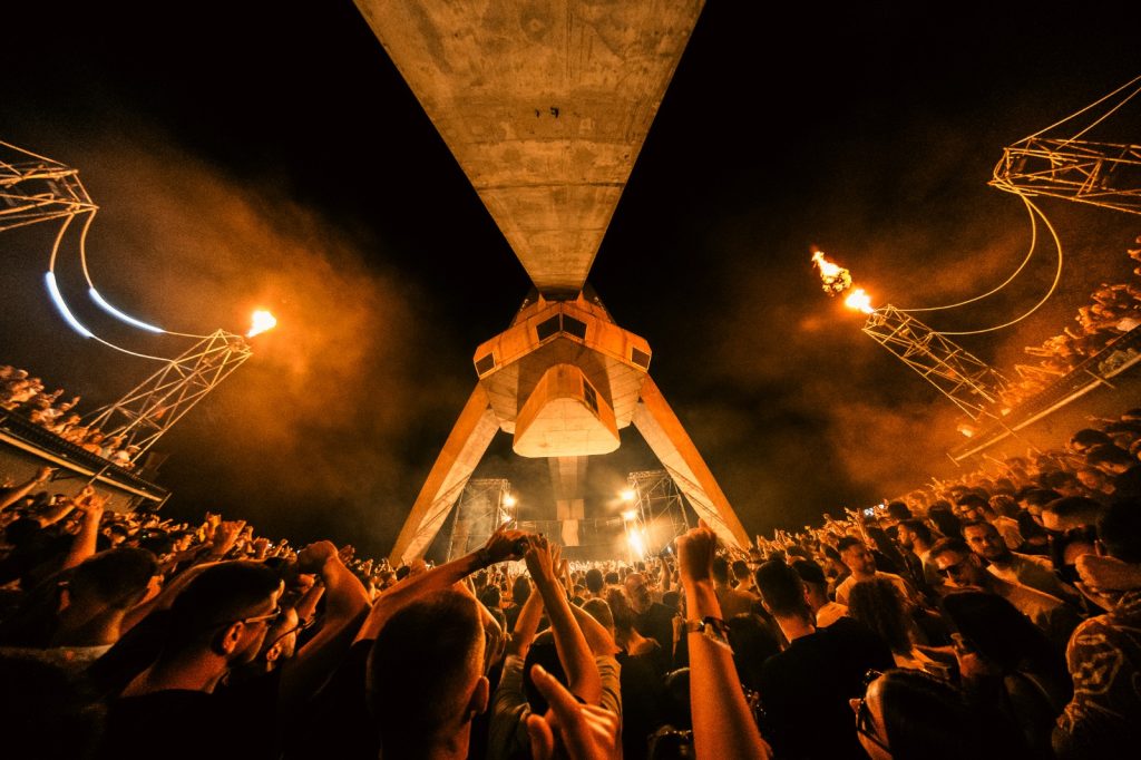 Amelie Lens