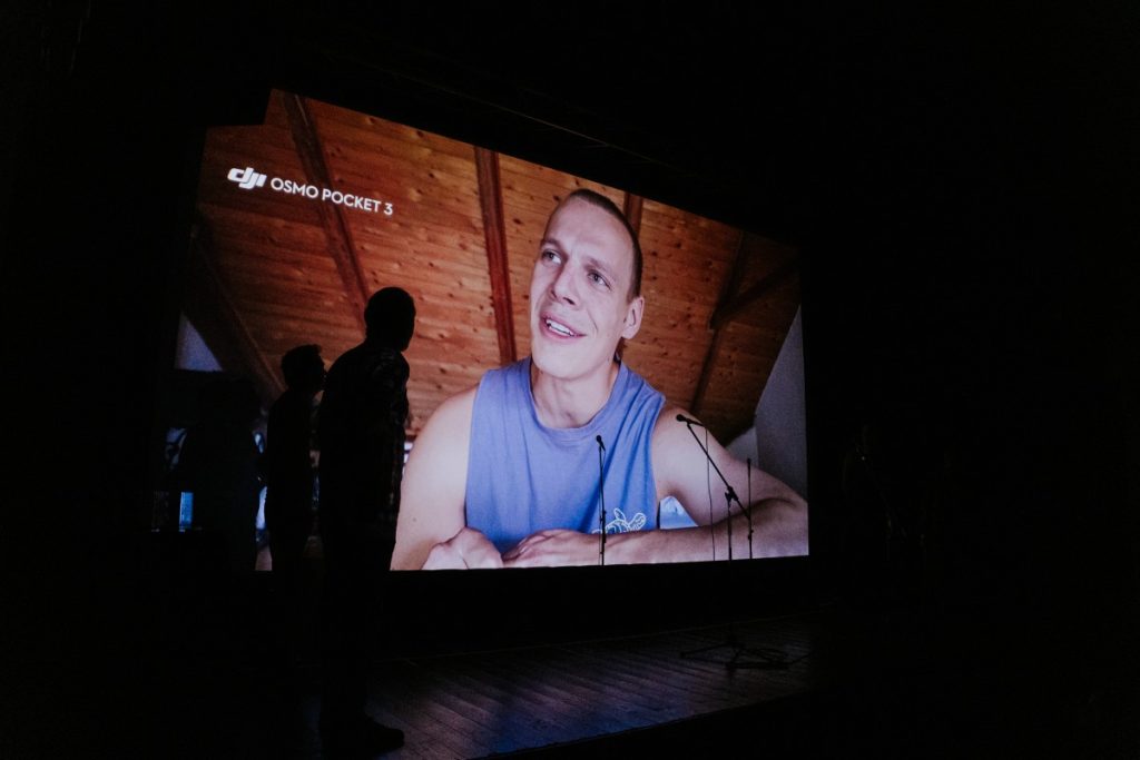 Video obraćanje glumca Tomaša Čapeka