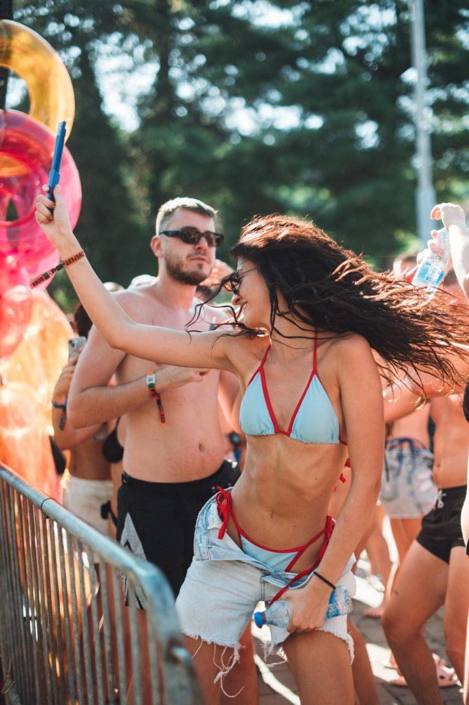 Maxi H2O Stage