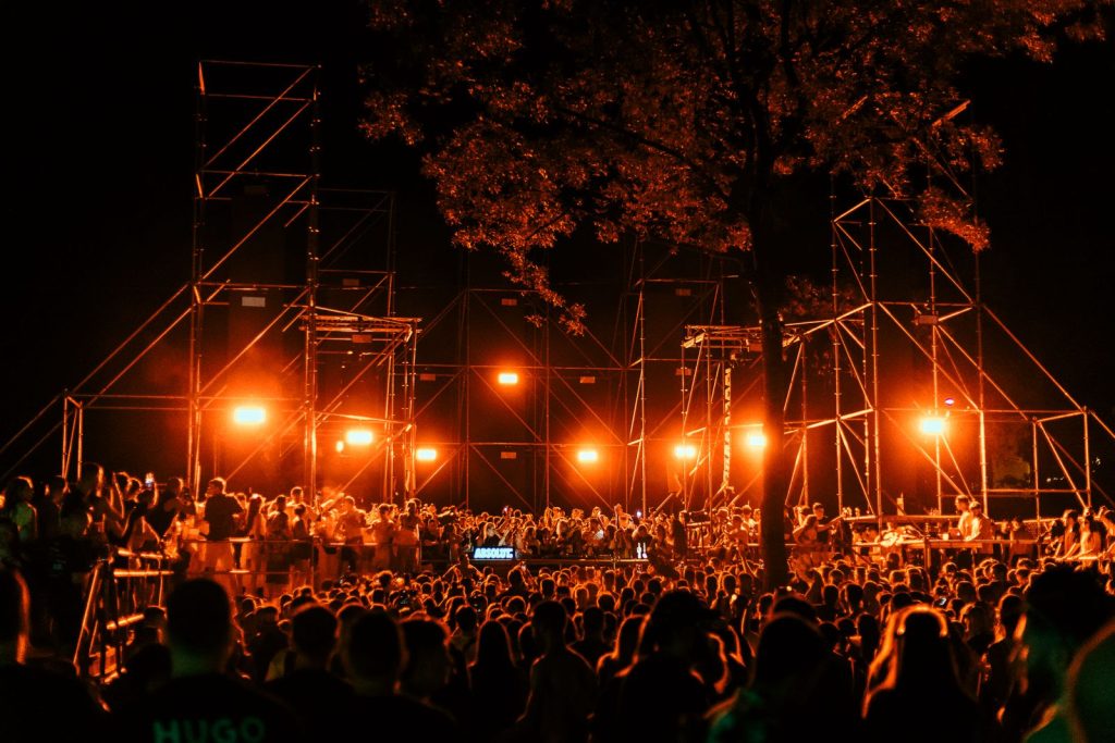 Raw Stage by Yani