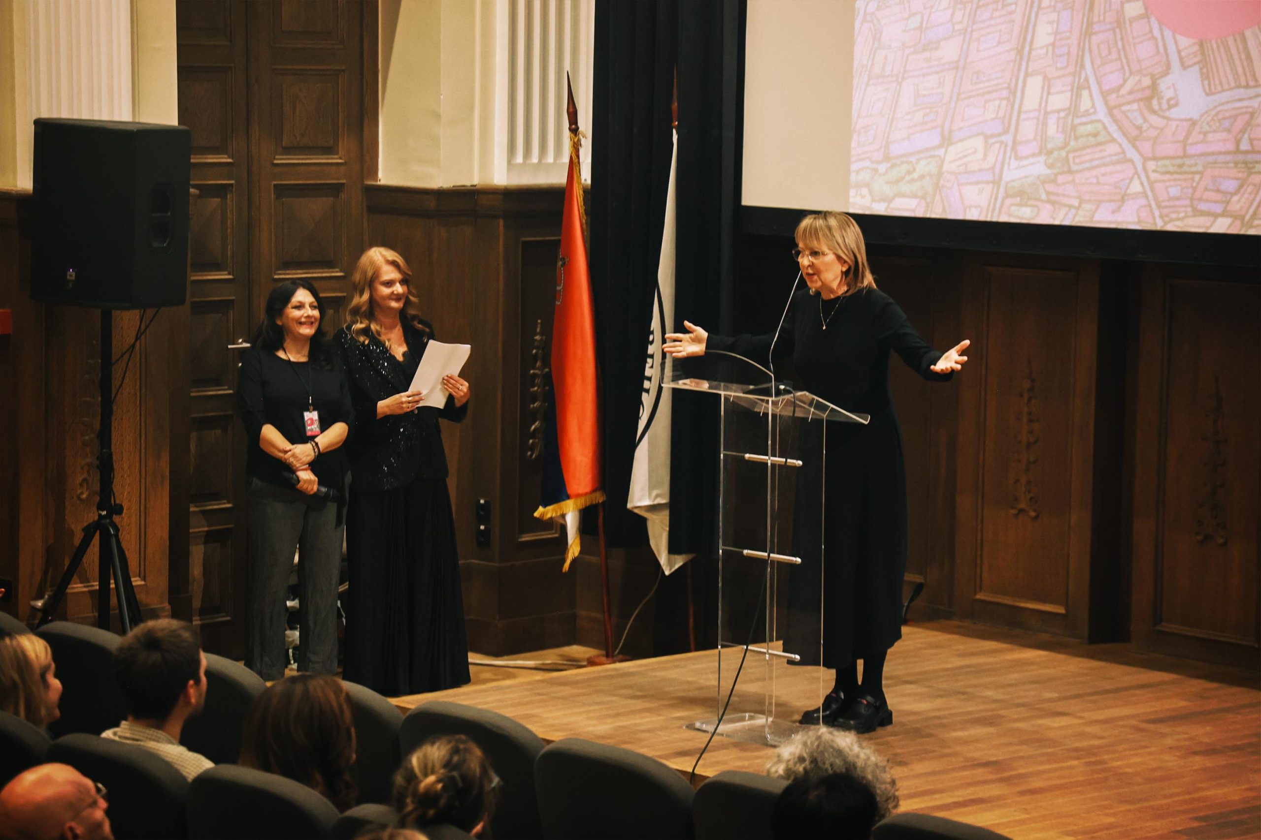 Obraćanje na otvaranju festivala Dok'n'Ritam