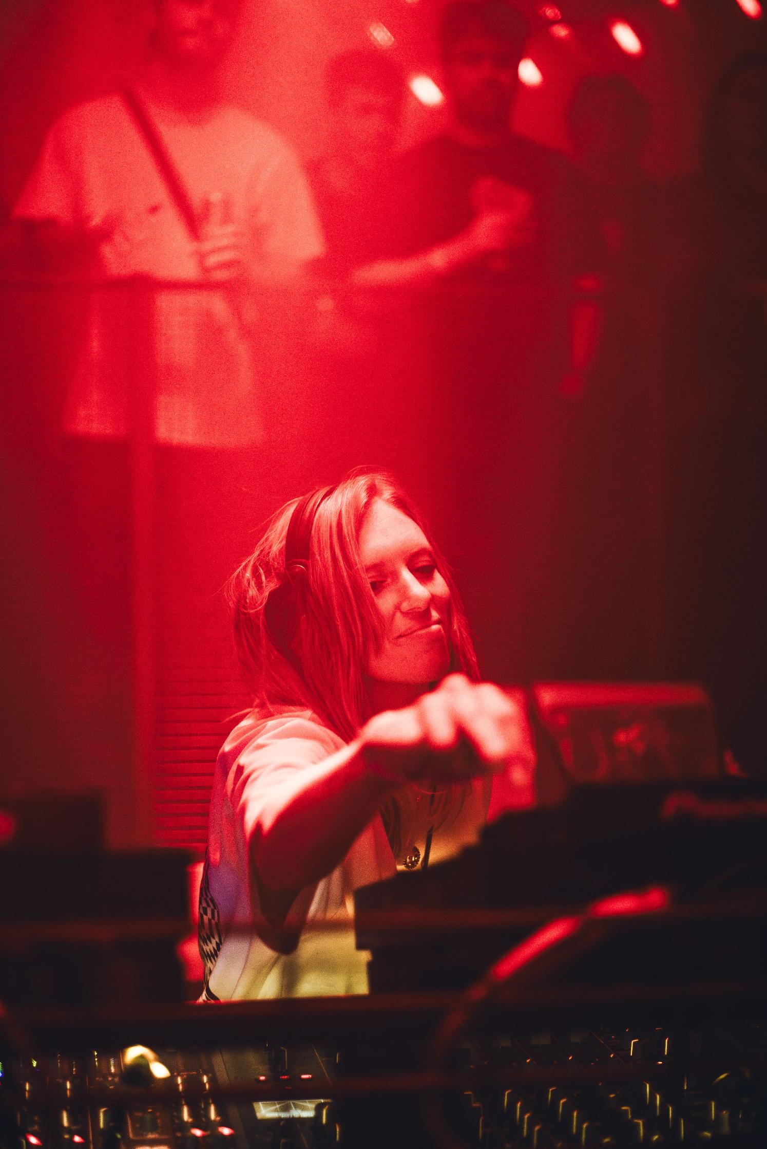Anna Wall, londonska DJ-ica