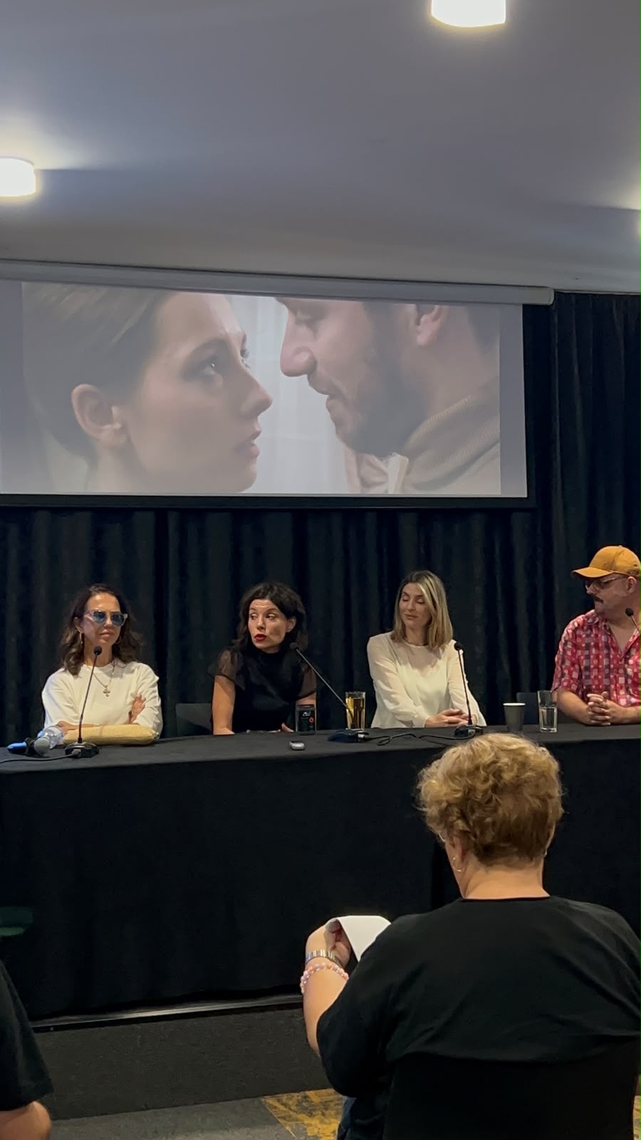 Jovana Stojiljković na konferenciji za medije povodom filma Pukotina u ledu