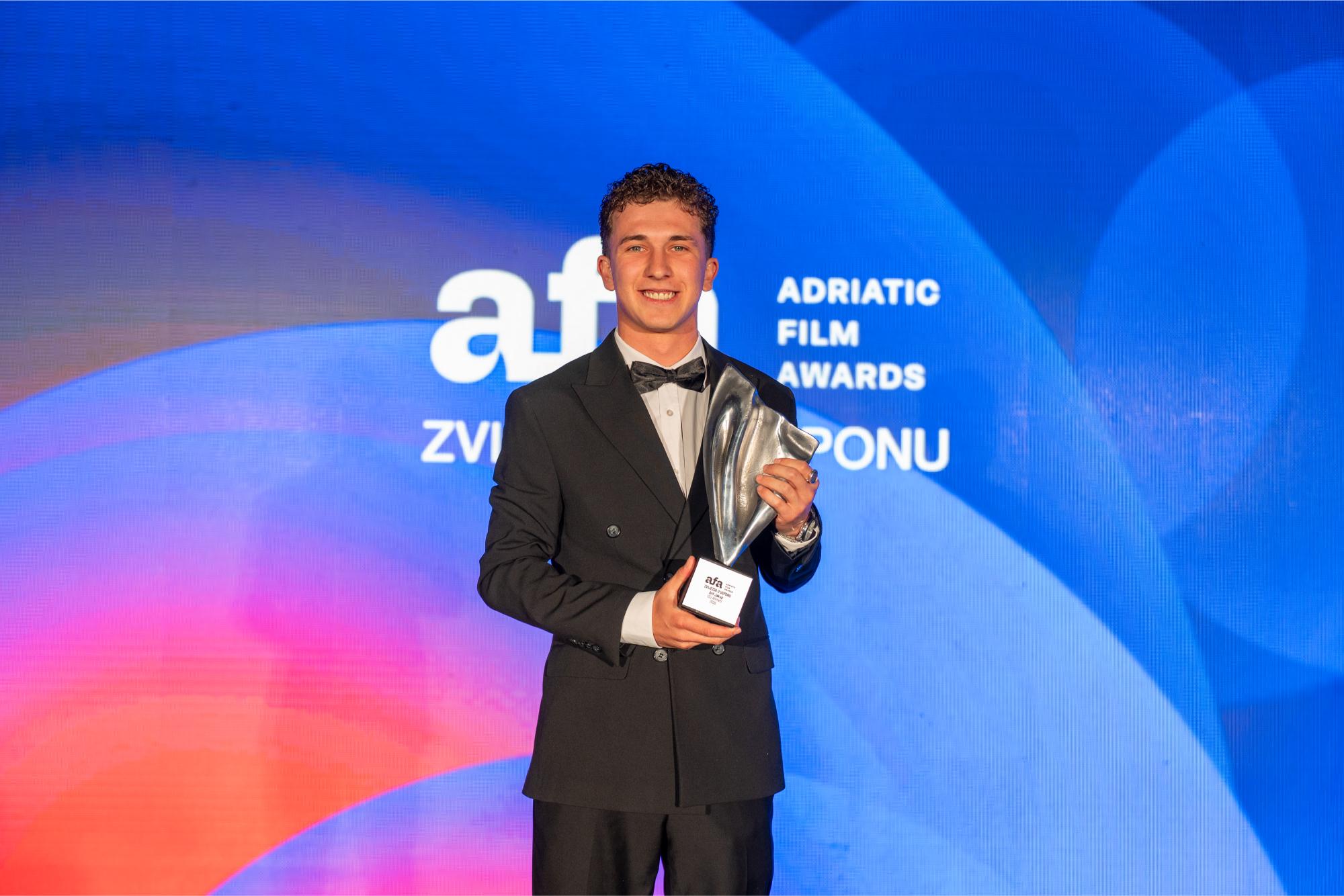 Arif Jakup, dobitnik AFA nagrade za Zvezdu u usponu za film DJ Ahmet