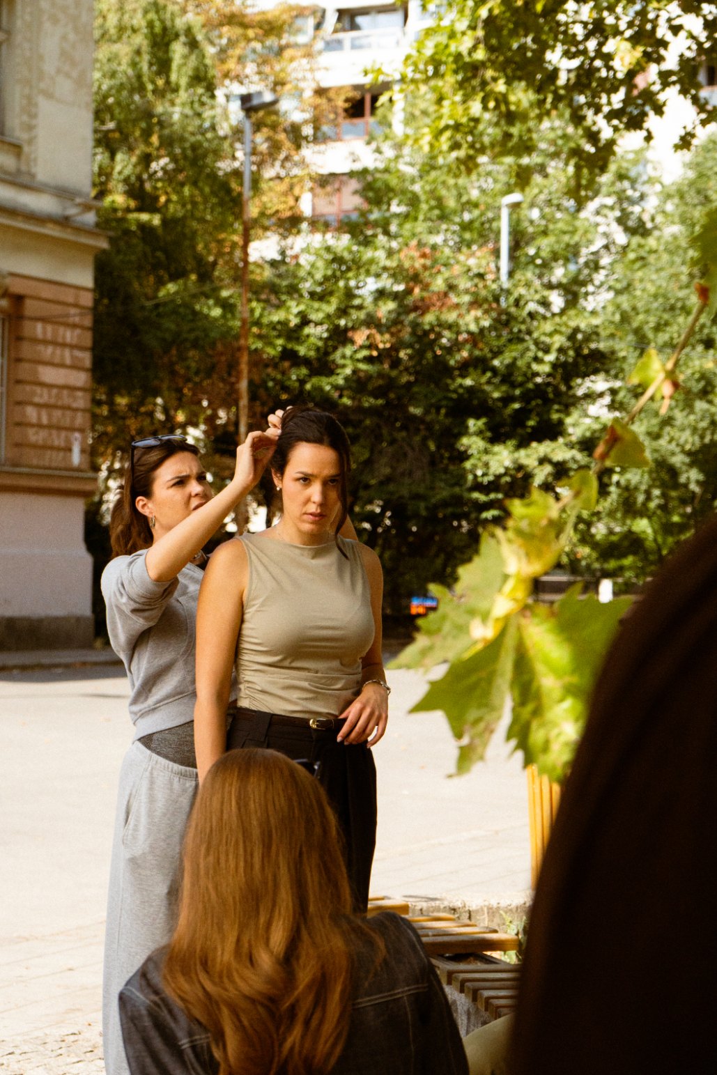 Tara Đurašinović na snimanju filma „Otkud ti?“