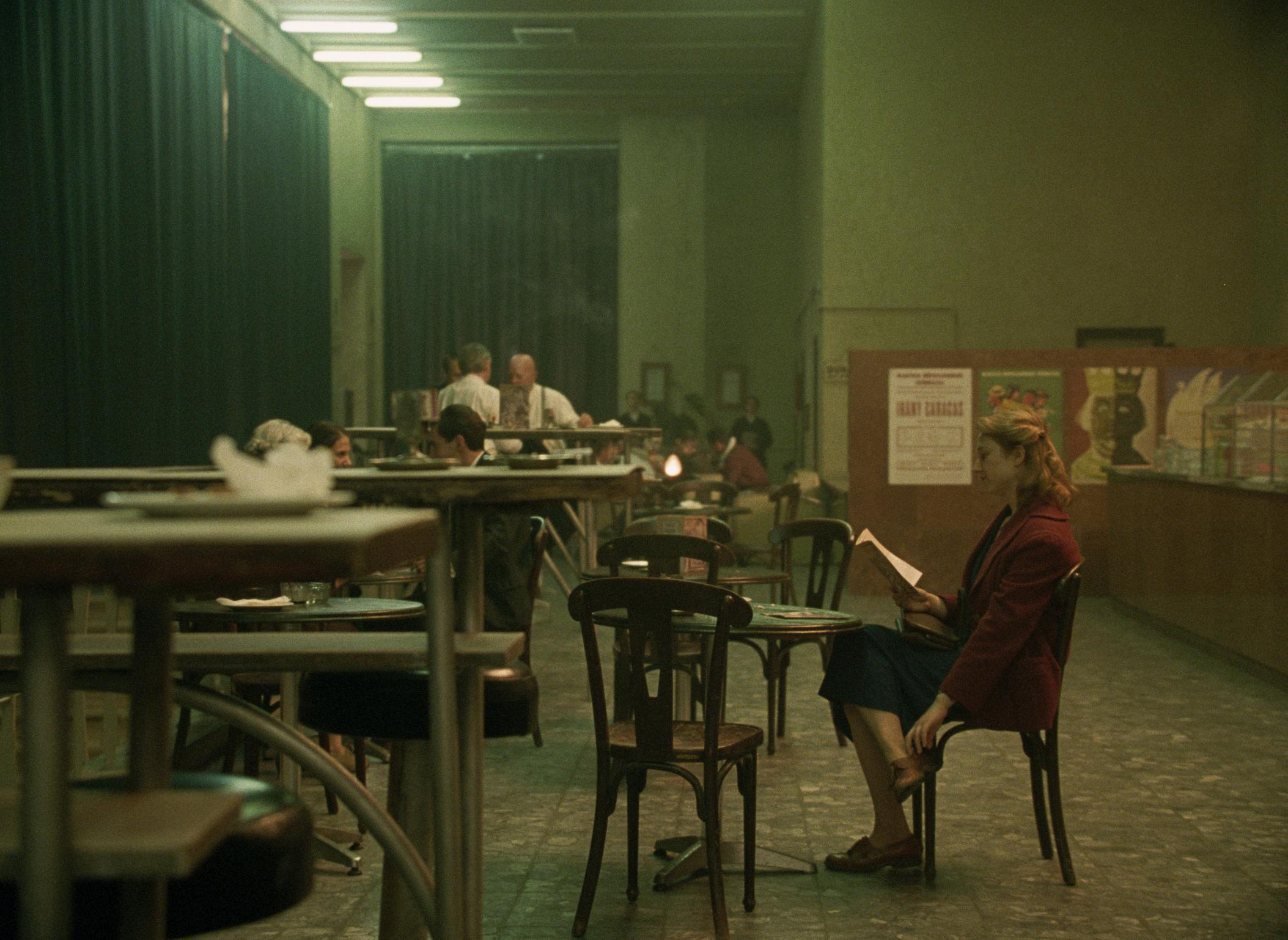Siroče – scena iz filma Lasla Nemeša